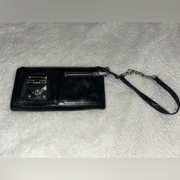 Michael Kors Wristlet Wallet - Picture 2 of 4